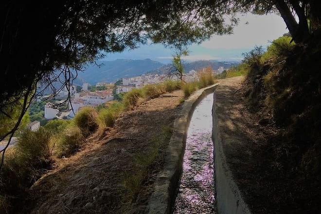 El Saltillo Gorge and white village hiking Tour from Malaga 5