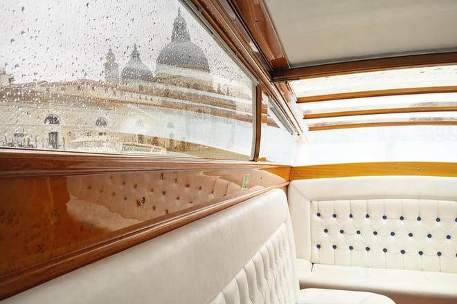 Canal Grande Boat Trip and Walking Tour in a Different Neighborhood 2