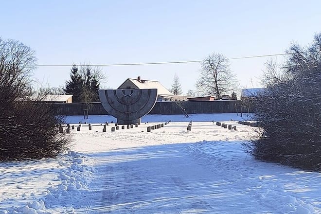 The Real Story of Terezin Private Holocaust Memorial Tour