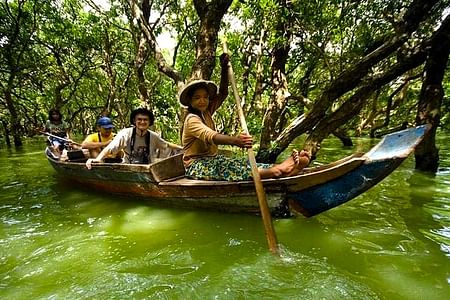 Private Tonle Sap Lake Boat Tour: Explore Floating Villages & Culture