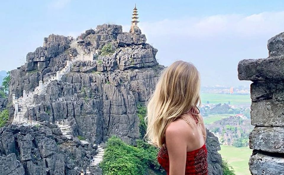 Two-Day Ninh Binh Tour from Hanoi: Hoa Lu, Mua Cave, Tam Coc