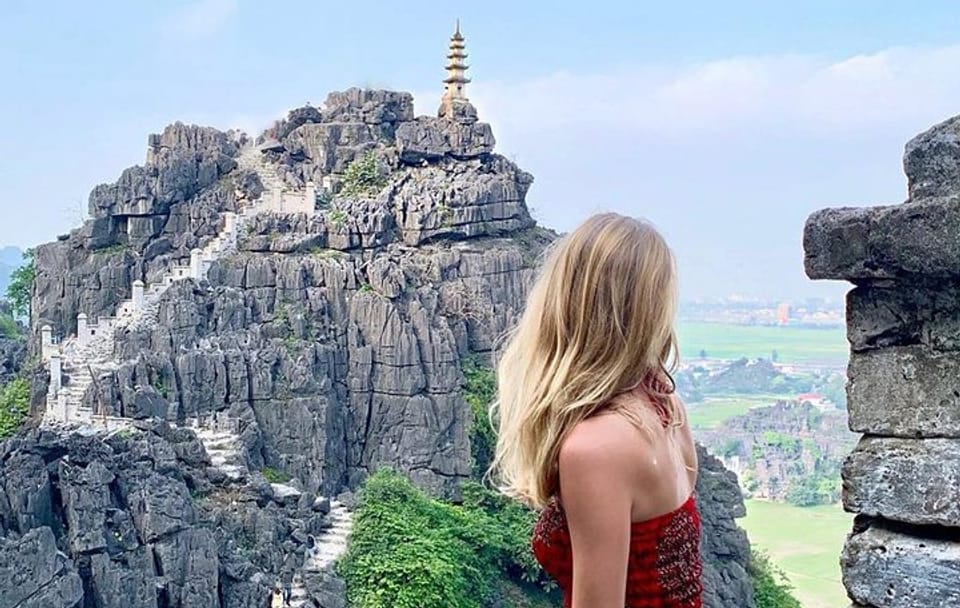 Two-Day Ninh Binh Tour from Hanoi: Hoa Lu, Mua Cave, Tam Coc
