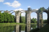 Private Versailles and Maintenon Full-Day History Tour 4