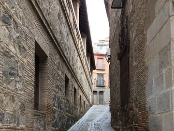 Discover Toledo – Cathedral, Alcazar, Jewish Quarter & City Gates