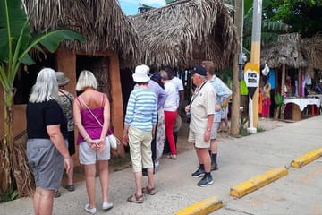 Garifuna Culture Tour and Sightseeing in East End, Honduras