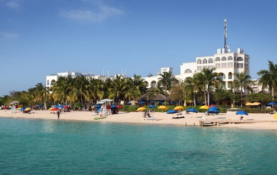 Doctor’s Cave Beach, Margaritaville Jimmy’s Buffet & shoping tour