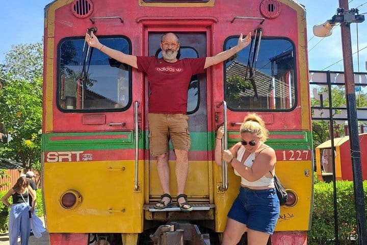 Best Photo Action at Maeklong Railway Market