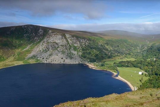 Private Luxury VIP tour to Wicklow & Glendalough Lakes & Hills 