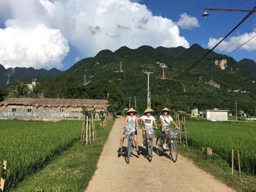 Mai Chau 2 Days 1 Night Classic Tour ( Biking - Thai Traditional Dance )