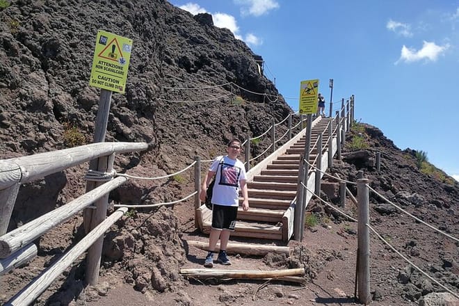 Vesuvius Shore Tour and Pompeii Site 5
