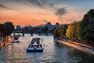 Private Full-Day City Tour of Paris with Guided Highlights