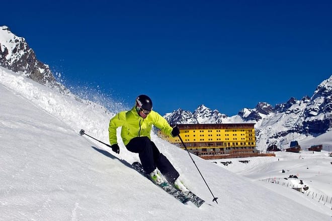 Ski PPrivate Full-Day Tour: Portillo Ski Center and Inca Lagoon from Santiagoortillo