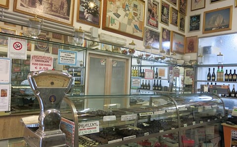 Private Walking Tour of the Jewish Ghetto and Roman Cuisine