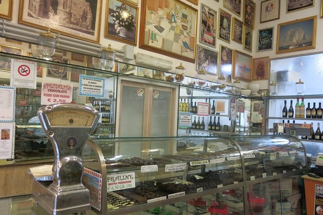 Private Jewish Ghetto Walk and The Influence in Roman Cuisine