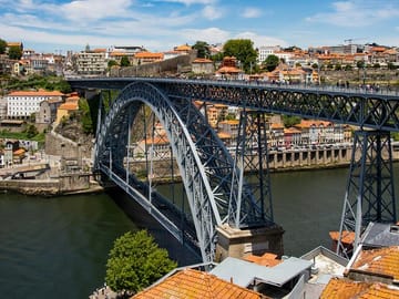 Photography Session at Luis I Bridge in Porto