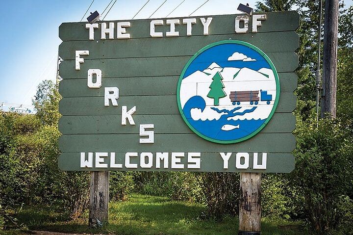 Twilight Forks Tour: Explore Forks, Olympic National Park & Bainbridge Island