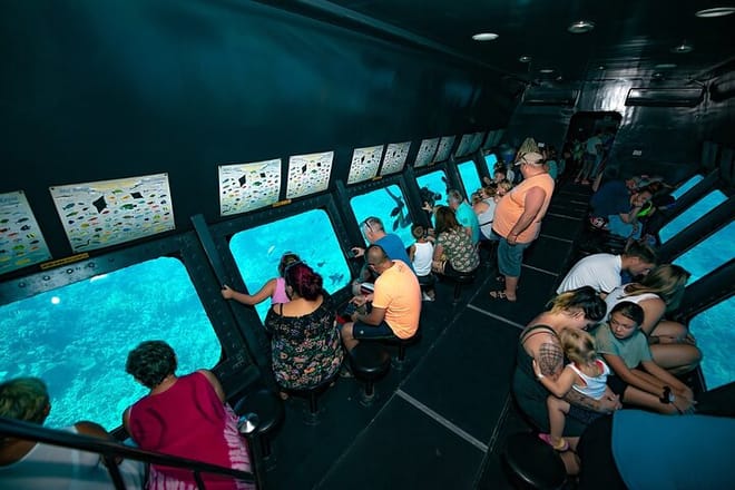 Semi Submarine 2 Hours sea trip &amp; Snorkeling &amp; Transfer–Hurghada