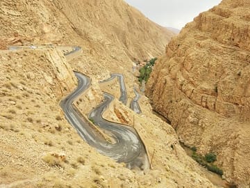4 days tour and trek from Fez to Marrakech via Sahara Desert