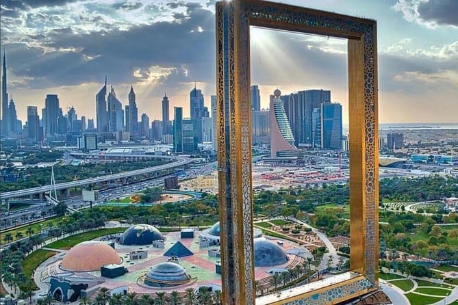 Dubai: Step into the Iconic Dubai Frame for Unrivaled City Views!