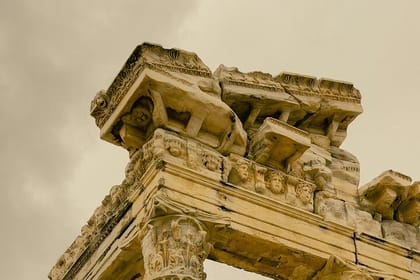 Private Guided Tour from Izmir to Didyma with Transportation