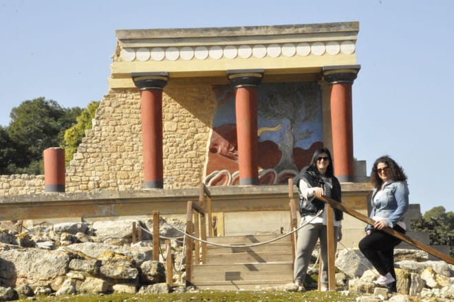 Knossos Palace, Archaeological Museum & Heraklion City  2