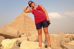 Private Tour to Pyramids, Egyptian Museum & Khan El Khalili 