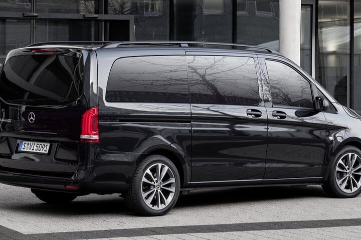 10 Hours Private Tour in London with Chauffeur  8