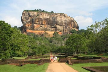 Sigiriya Rock Fortress and Jeep Safari Day Tour from Colombo