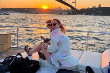 Private Yacht Swimming Tour along Istanbul's Coastline