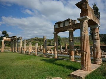 5 Days TOP Highlights in Mainland and Islands of Greece