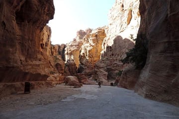 Private Full-Day Wadi Rum and Petra Tour from Wadi Araba Border Crossing