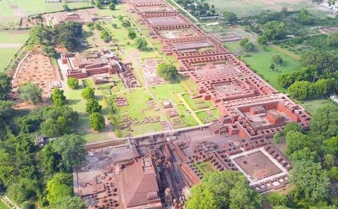 Nalanda and Rajgir Day Trip from Bodhgaya by Minivan