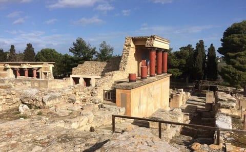 Knossos and Heraklion Day Tour from Rethimno