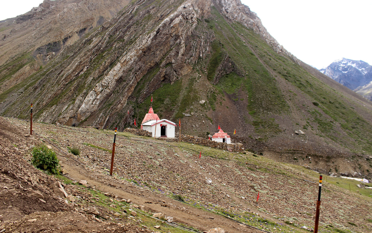 19 Days Mera Peak Climbing & Expedition – One Life-Changing Himalayan Adventure