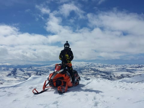 Landmannalaugar highland Snowmobiling tour, photo 5
