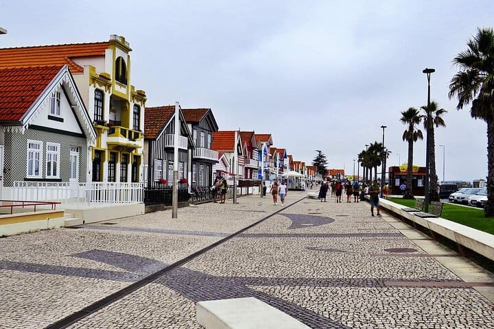 AVEIRO & COSTA NOVA: Full-Day Private Tour from Porto