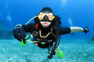Private Beginner Scuba Diving Experience in Athens