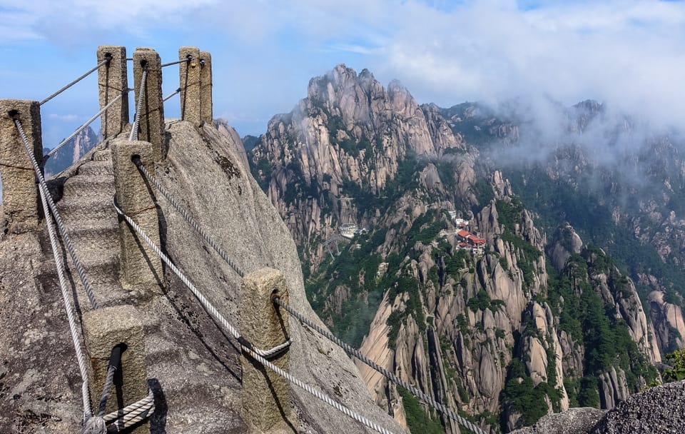 Huangshan Yellow Mountain One-Day Climbing Tour