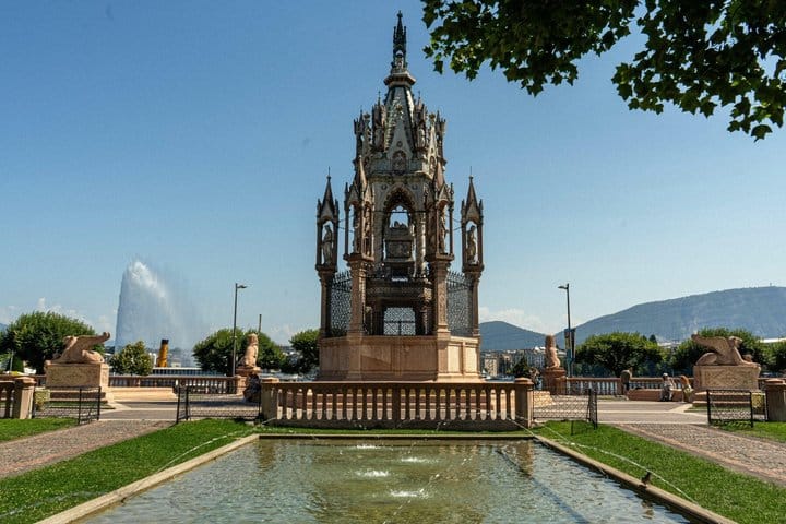 TOP Geneva : Private Guided Tour with your mobile 4