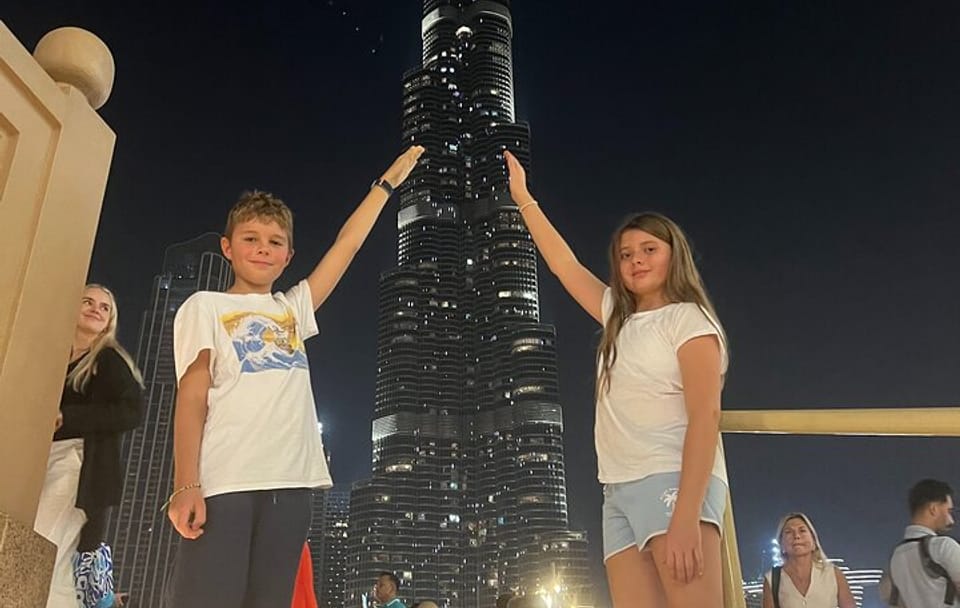 Explore Dubai By Night Tour With Dubai Mall Fountains Show