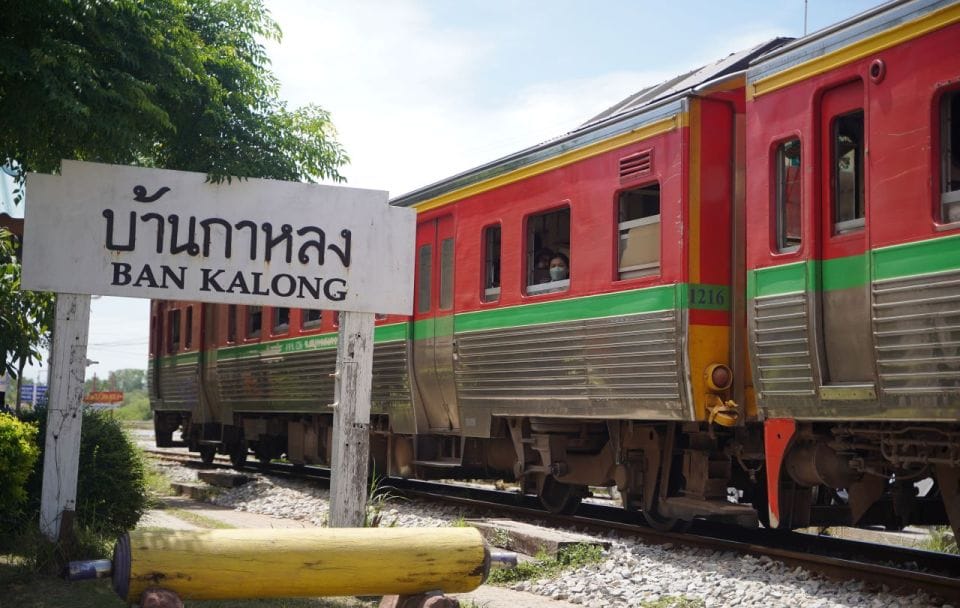 From Bangkok: Floating Market and Ayutthaya Guided Day Tour