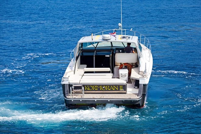 Hvar townYacht on transfer