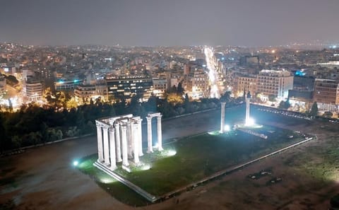 Private Night Tour of the Parthenon and Athens Landmarks