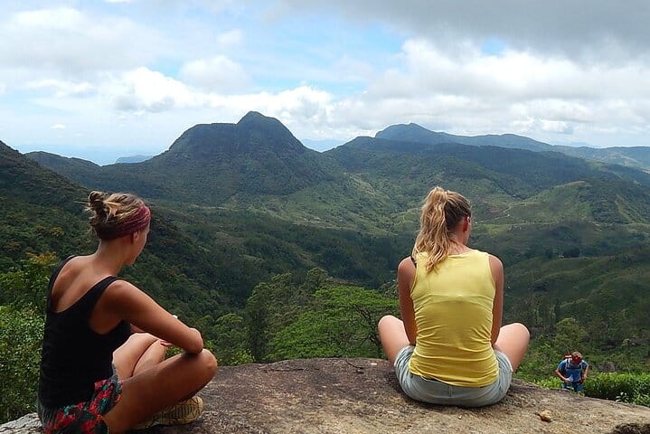 Knuckles and Riverston trekking in 1 day 8