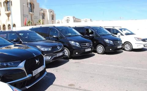 Private Tour from Fez to Rabat with Casablanca Drop-off