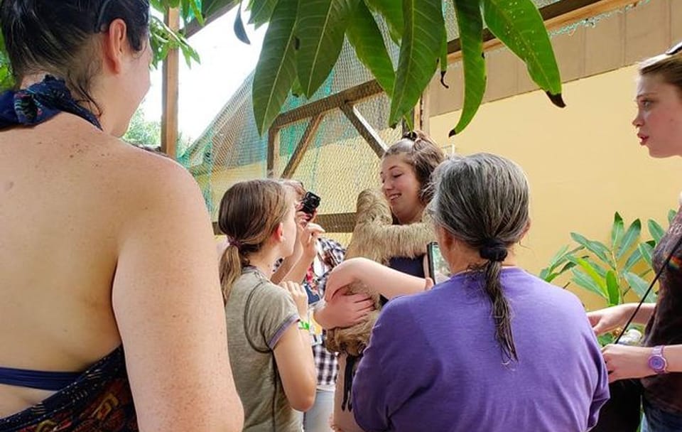 Coxen Hole Wildlife Encounter and City Tour with Beach Break