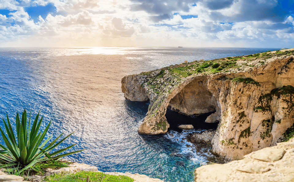 Half-Day Tour of Blue Grotto and Prehistoric Temples in Malta