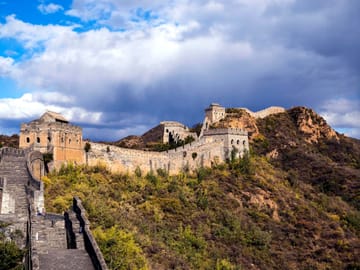 One-Day Simatai West to Jinshanling Great Wall Hiking Tour