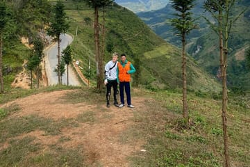 2-Day Private Tour Through the Mountains from Ha Giang Loop