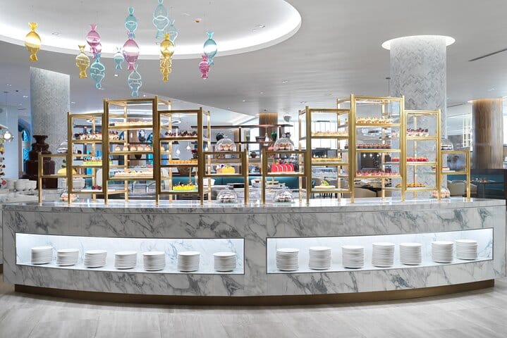Atlantis the Palm Buffet with Balloon Dubai or Monorail Day Pass 4